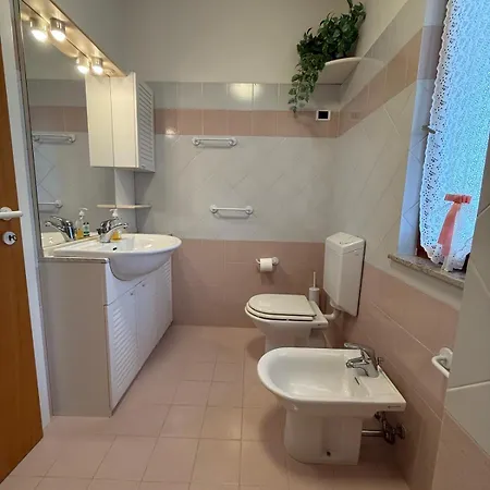 Gracious Located In The Heart Of Lignano Apartment *