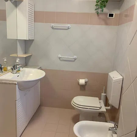 Gracious Located In The Heart Of Lignano Apartment